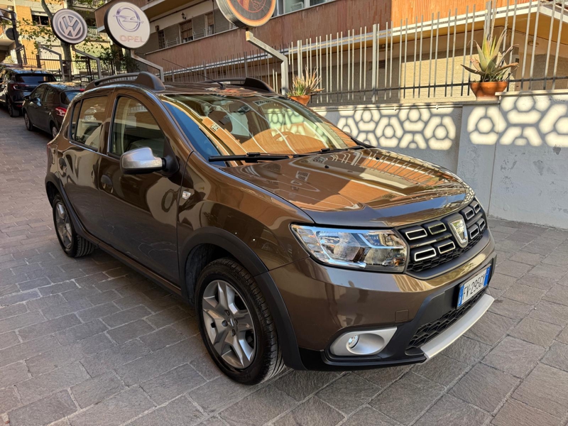 auto_scheda.php?AUTO_VEICOLIPage=2&IDVEICOLO=AS2135